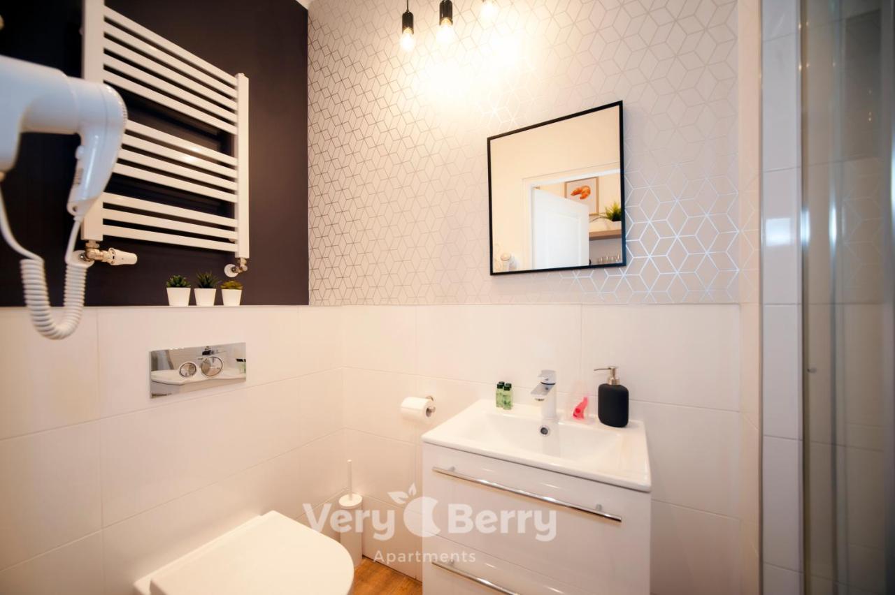 Very Berry - Glogowska 35A - Mtp Apartments - Self Check In 24H Poznań Extérieur photo